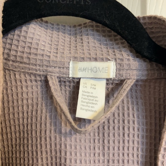 H&M Waffle Bath Robe - Picture 2 of 4